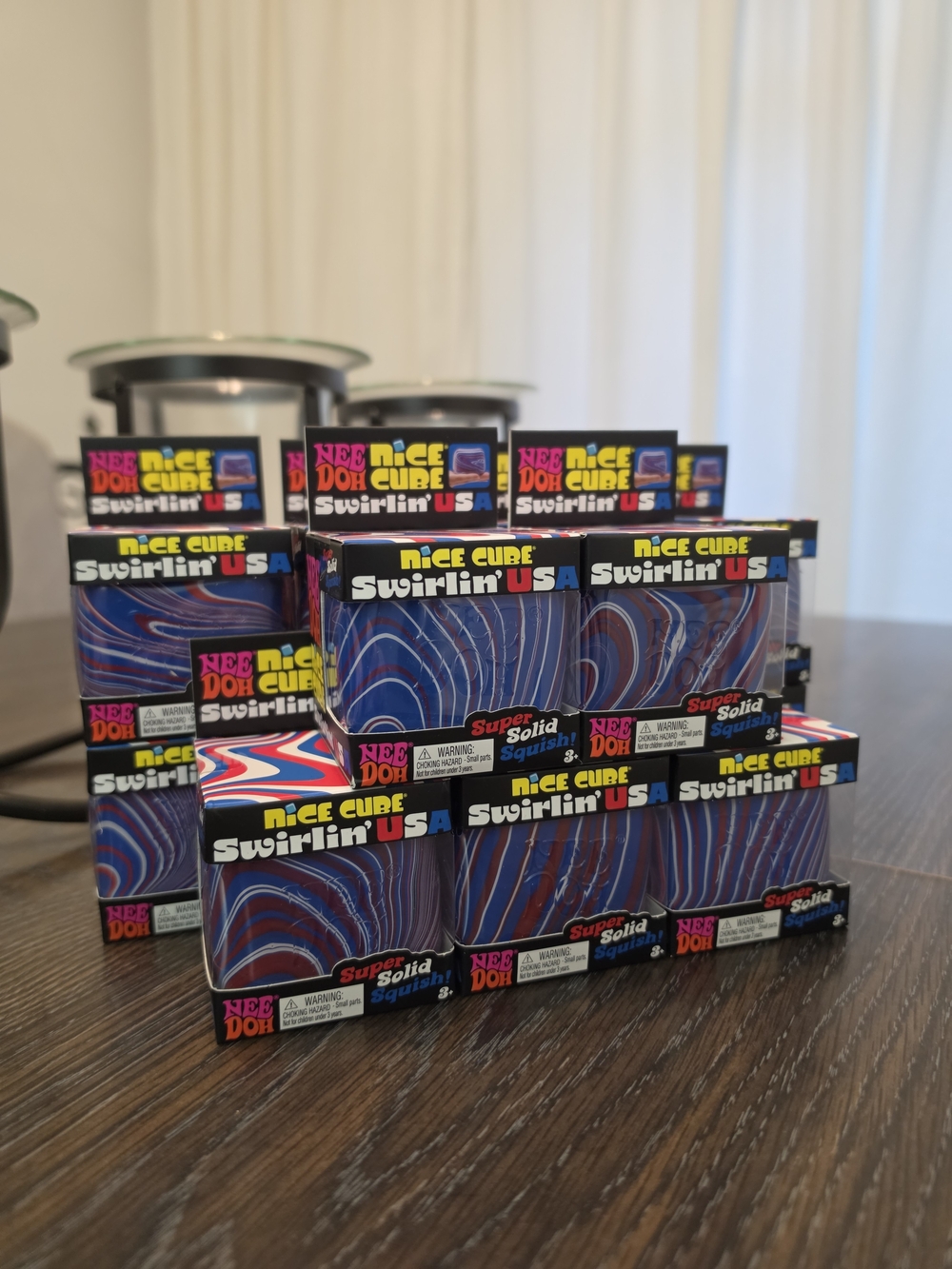 Nice Cube Swirlin' USA Marble Stress Cube - Blue & Red